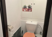 Predám tehlový 3 izbový byt s balkónom v Nových Zámkoch - fotografia 8