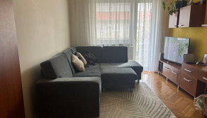 Predám tehlový 3 izbový byt s balkónom v Nových Zámkoch - fotografia 5