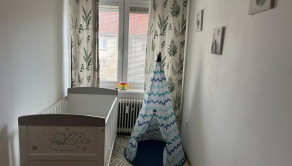 Predám tehlový 3 izbový byt s balkónom v Nových Zámkoch - fotografia 6