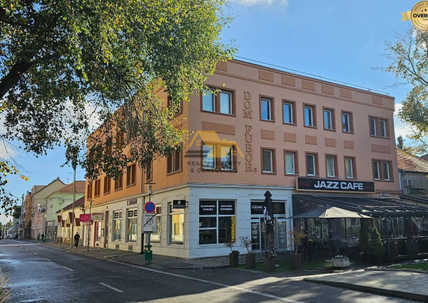 Predám obchodný podiel v polyfunkčnej budove v Nových Zámkoch