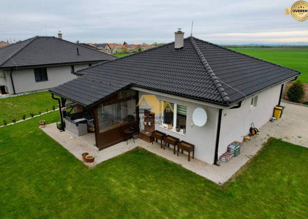 Predám rodinný dom v obci Dvory nad Žitavou