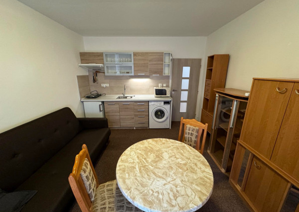 Prenajmem garsónku v Nových Zámkoch