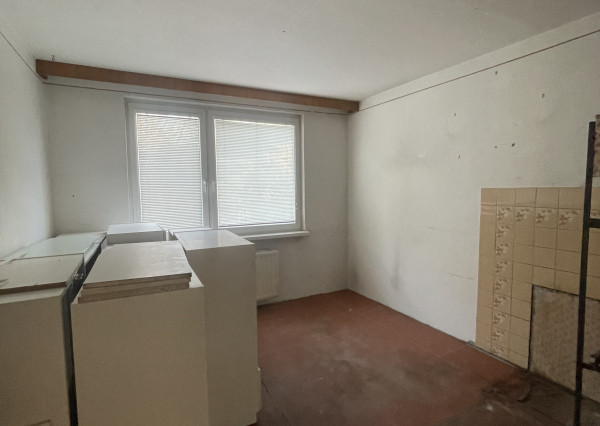 Predám 2 izbový byt s balkónom v Hurbanove