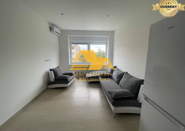 Prenajmem zariadený 3 izbový byt v Nových Zámkoch