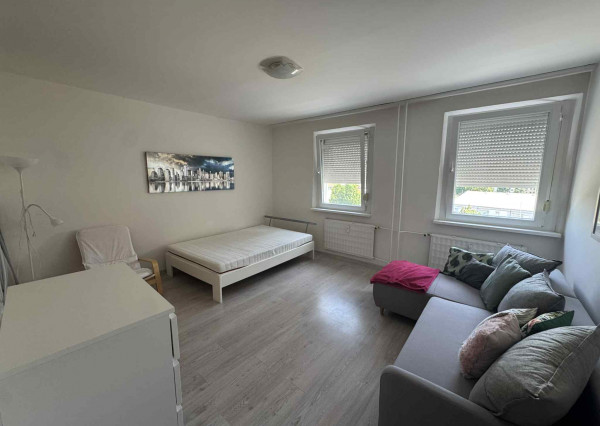 Prenajmem 1 izbový byt v Nových Zámkoch