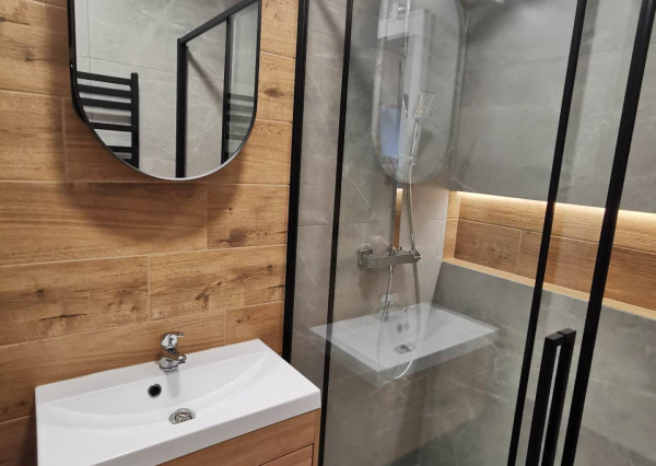 Prenajmem pekný 2 izbový byt s balkónom v Nových Zámkoch