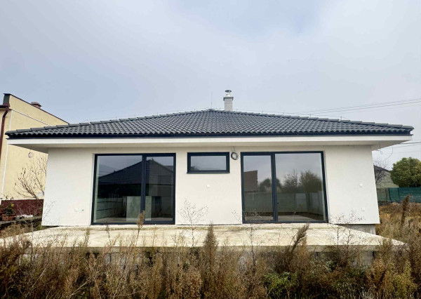 Exkluzívne! Predám novostavbu rodinného domu vo Dvoroch nad Žitavou