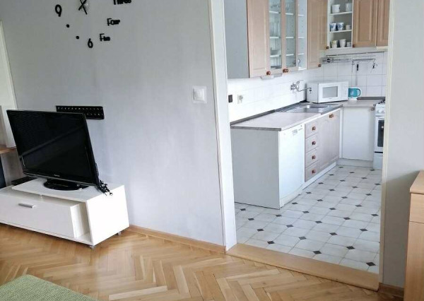 Prenajmem 3 izbový byt v Nových Zámkoch