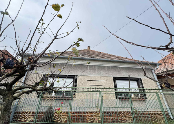 Exkluzívne! Predám dom v obci Dvory nad Žitavou