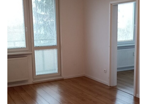 Prerobený 2 izbový byt s balkónom v Nových Zámkoch