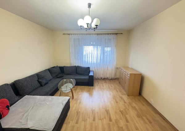 Prenajmem 3 izbový byt na sídlisku Juh v Nových Zámkoch