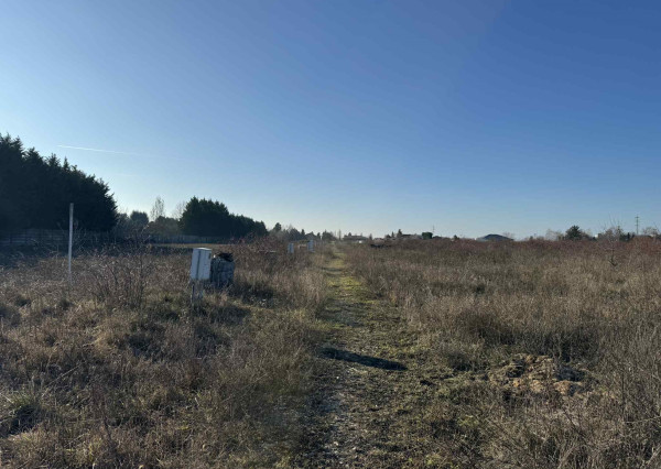 Predám stavebný pozemok za nemocnicou v Nových Zámkoch