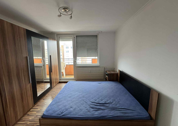 Exkluzívne! Prenajmem 3 izbový byt s balkónom v Nových Zámkoch