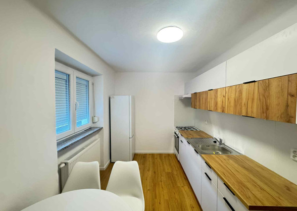 Prenajmem 2 izbový byt v centre v Nových Zámkoch