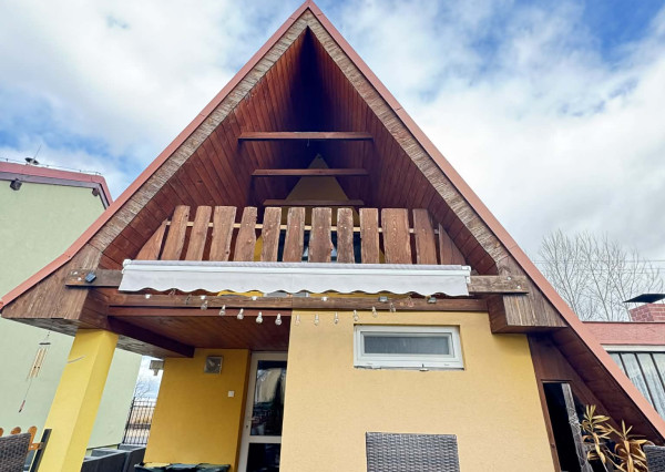 Predám peknú chatu na celoročné bývanie v Nových zámkoch