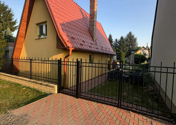 Predám peknú chatu na celoročné bývanie v Nových zámkoch