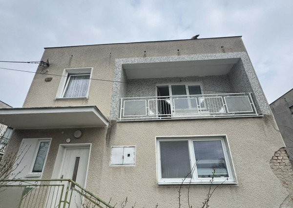 Exkluzívne! Predám rodinný dom s garážou v obci Bešeňov