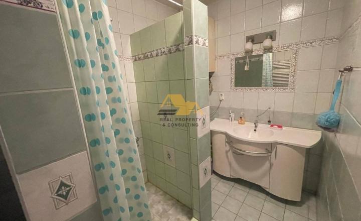 Znížená cena! Predám rodinný dom v Nových Zámkoch - fotografia 5