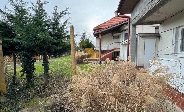 Predám rodinný dom v obci Podhájska - fotografia 14