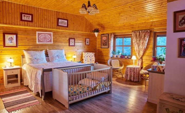 Predám peknú rekreačnú chatu v obci Podhájska - fotografia 12