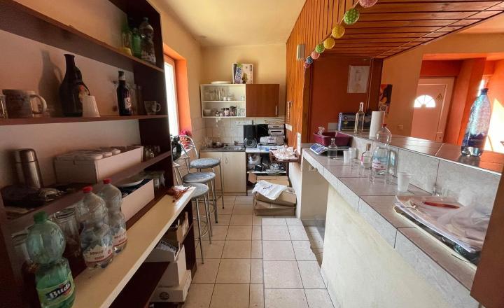 Znížená cena! Predám rodinný dom v obci Imeľ - fotografia 3