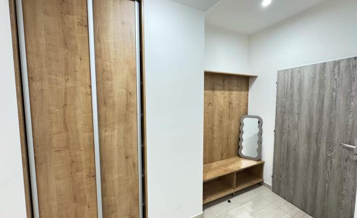 Prenajmem zariadený 2 izbový byt v Nových Zámkoch - fotografia 3