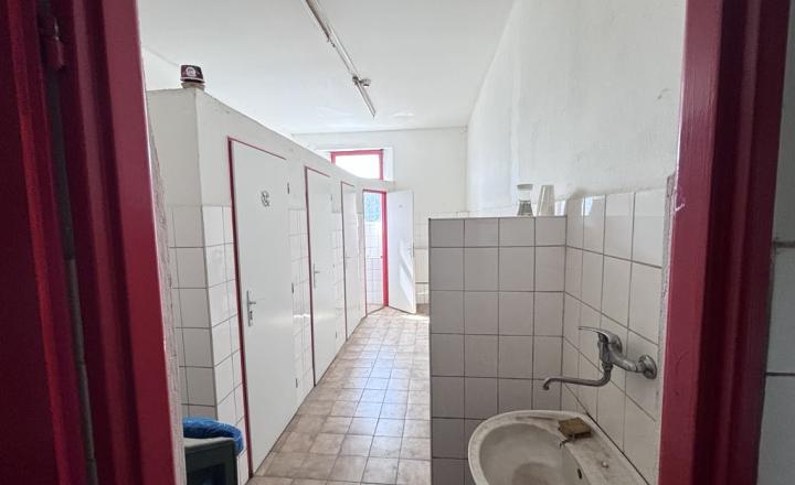 Prenajmem výrobný priestor v Nových Zámkoch - fotografia 9
