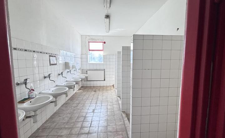 Prenajmem výrobný priestor v Nových Zámkoch - fotografia 8