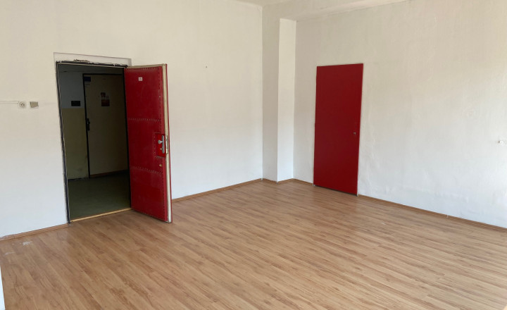 Prenajmem obchodné priestory v Nových Zámkoch - fotografia 2
