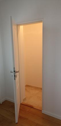 Prerobený 2 izbový byt s balkónom v Nových Zámkoch - fotografia 7