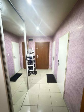 Predám 3 izbový byt s balkónom na sídlisku Juh v Nových Zámkoch - fotografia 6