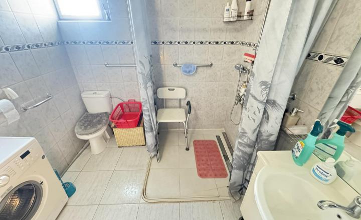 Predám rodinný dom s garážou v obci Tvrdošovce - fotografia 18