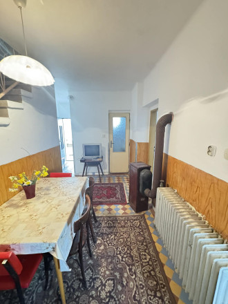 Exkluzívne! Predám rodinný dom s garážou v obci Bešeňov - fotografia 2