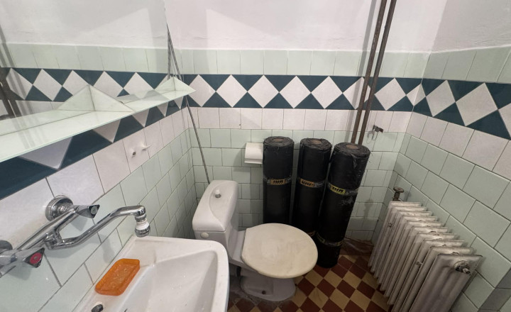 Exkluzívne! Predám rodinný dom s garážou v obci Bešeňov - fotografia 9