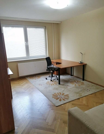 Prenajmem 3 izbový byt v Nových Zámkoch - fotografia 1