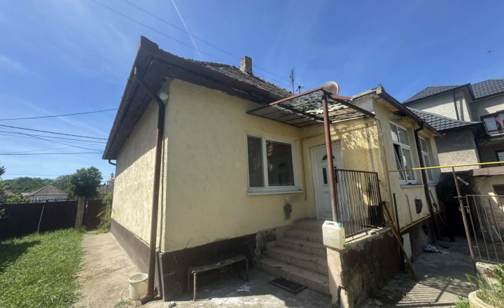 Investičná príležitosť! Rodinný dom v Komjaticiach,  iba 10km od Baterkárne - fotografia 1
