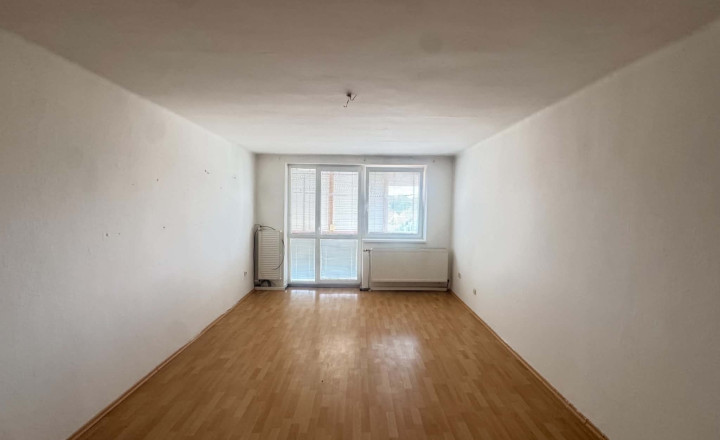 Exkluzívne! Predám 4 izbový byt na Mládežníckej ulici v Palárikove - fotografia 5