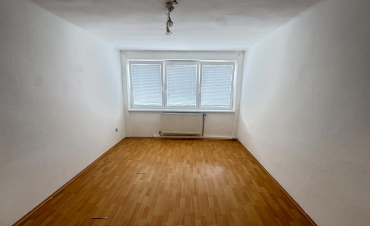 Exkluzívne! Predám 4 izbový byt na Mládežníckej ulici v Palárikove - fotografia 6