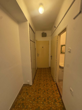 Predám 2 izbový byt s garážou v centre mesta Nové Zámky - fotografia 6