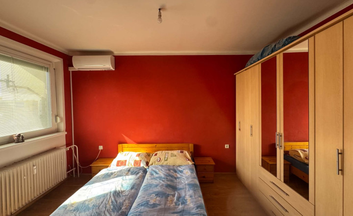 Exkluzívne! Predám 3 izbový byt s loggiou v obci Bajč - fotografia 4