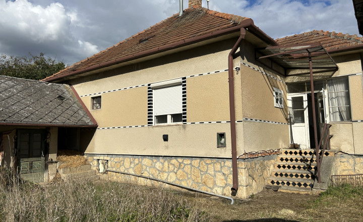 Exkluzívne! Predám rodinný dom v obci Bardoňovo - fotografia 2