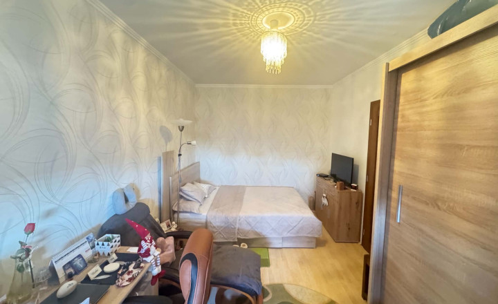 Predám 3 izbový byt s loggiou na sídlisku Juh v Nových Zámkoch - fotografia 5