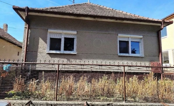 Predám 3 izbový dom v Tvrdošovciach