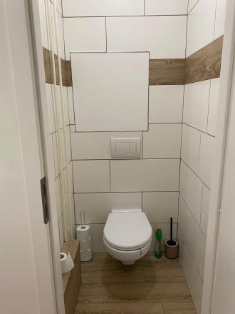 Prenajmem pekný 3 izbový byt s balkónom v Nových Zámkoch - fotografia 11