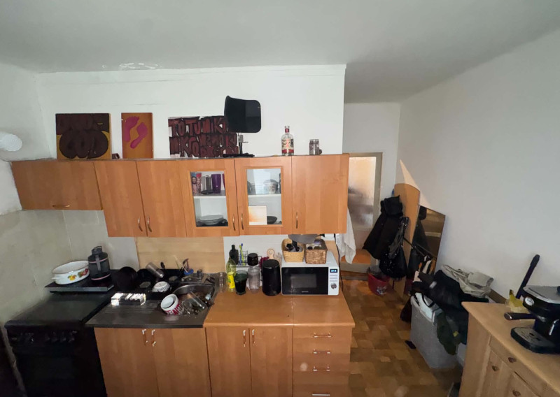 Exkluzívne! Predám 1 izbový byt s balkónom v Nových Zámkoch